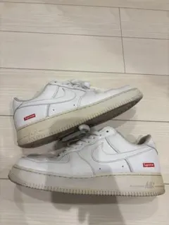 NIKE Supreme AIR FORCE 1 ホワイトのサムネイル