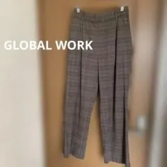 グローバルワーク　ウツクシルエットストレートパンツ　M