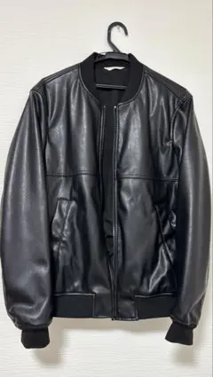 ZARA フェイクレザー　ボンバージャケット