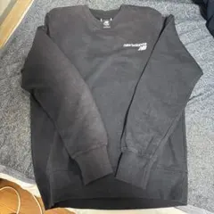 new balance ブラック スウェット