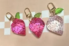 いちご　キーホルダー