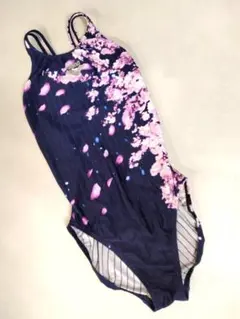 Item thumbnail for item e1cd46f1-b4cb-42e5-b44a-2ea8a469b8c5