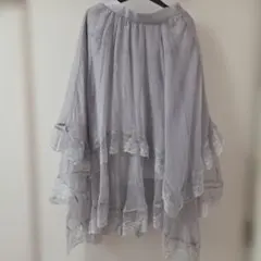 axes femme 重ねレースランダムヘムスカート グレー