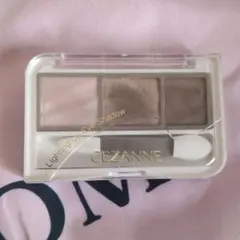 CEZANNE ライティングアップアイシャドウ 03 シェルグレージュ