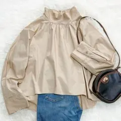 ガリャルダガランテ ブラウス