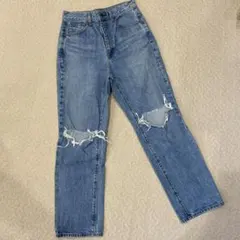 【GU】ストレートダメージジーンズ