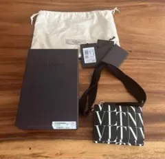 2025年最新】ネックウォレット ヴァレンティノの人気アイテム - メルカリ