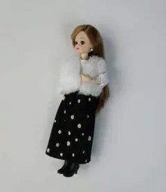 22センチドール服　ファーベストとプリーツスカートのコーデ3点