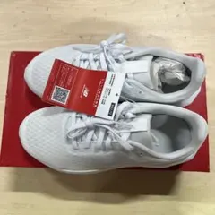 ニューバランス スニーカー