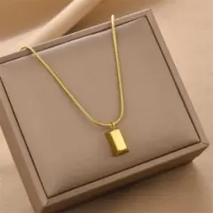 【新品】ネックレス　サージカルステンレス　ブロックペンダント
