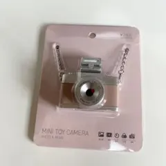 本日23時まで値下げ中！スリーコインズ　ミニトイカメラ　ピンク色　【新品未開封】