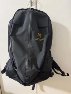 ARC'TERYX アークテリクス アロー22 金刺繍 ブラック - メルカリ