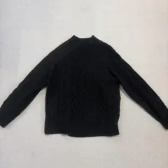 黒 ケーブル編み 長袖ニットセーター