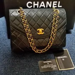 極美品、ショルダーバッグ　マトラッセ