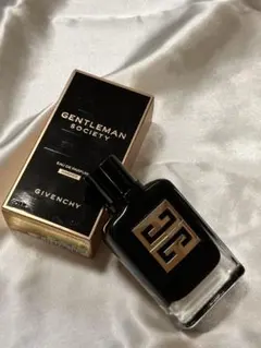GivenchyGentleman ジバンシイジェントルマン香水DutyFree - メルカリ