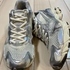 極美品　ミズノ WAVE RIDER 10 シルバー　白　23ウェーブライダー