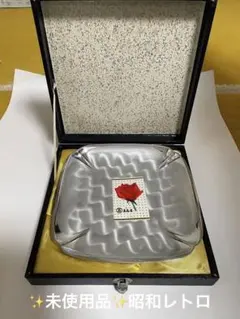 ✨未使用品✨パールシルバー脚付きのサムネイル