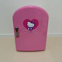 緊急値下げ！ハローキティ 小型冷温庫 約45cm 緊急値下げ！ハローキティ 小型冷温庫 約45cm - メルカリ