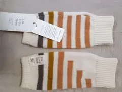 新品タグ付　サイフク ニットアームウオーマー