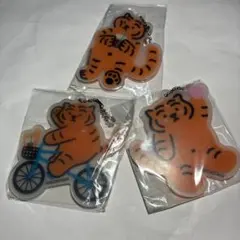 eStream MUZIK・TIGER（ムジークタイガー アクリルキーチェーン