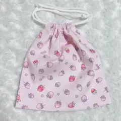 巾着袋　コップ袋　ベビー、キッズ　イチゴ柄　ピンク