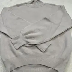 最終値下げ GU スウェットライクハイネックセーターのサムネイル