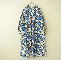 カリネ CALINER フラワープリントギャザースリーブプルワンピース　長袖　青