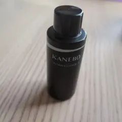 苺*香様 カネボウ　オンスキンエッセンスF 20ml