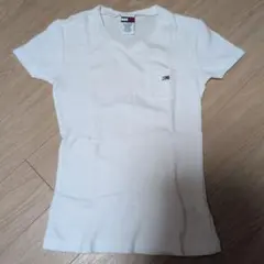 tommy jeans ホワイト Vネック Tシャツ XSのサムネイル