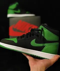 NIKE AIR JORDAN 1 RETRO HIGH OG 9