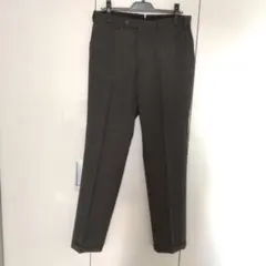 BARNEYS NEW YORK（バーニーズ ニューヨーク）グレーのスラックスのサムネイル