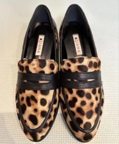 Item thumbnail for item b332a3ab-1510-48fa-a88e-8f7e0295a574