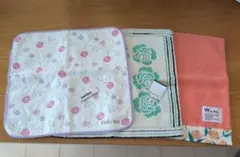 花柄タオルハンカチ３枚セット