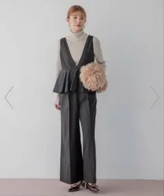 [スタイルアップが叶う] ペプラムオールインワン BAYFLOWのサムネイル