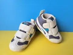 【ASICS】子どもの足を考えたファーストシューズ　※記名あり