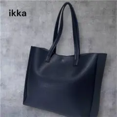 ikka レザー調トートバッグ A4サイズ収納　ブラックのサムネイル