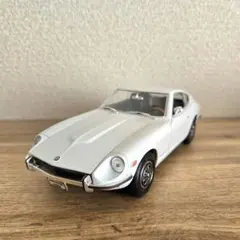 Nissan DATSUN 240Z (1970) 模型 1/18のサムネイル