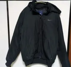 Nike ブラック ジャケット　ナイキジャンバー　冬用　中綿　防寒着