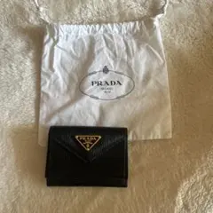 PRADA ミニ財布三角ロゴ
