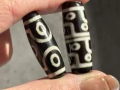 《天珠2本セット＊十字六眼天珠 & 十二眼天珠》