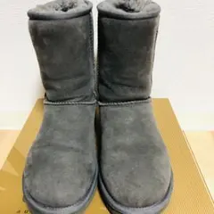 UGGクラシック ショート ムートン ブーツ グレー 24cm