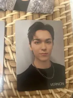 seventeen W会員特典 トレカ　バーノン