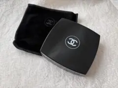 CHANEL プードゥル ルミエール 40 ホワイト オパールのサムネイル