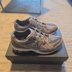 INVINCIBLE×NHOOLYWOOD×New Balance 1906U