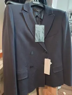 Item thumbnail for item 8ae4b821-7c12-45ec-9ae6-0ec17c8083af