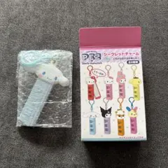 サンリオ　PEZシークレットチャーム　シナモンロール