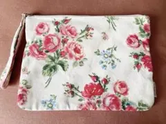 LAURA ASHLEY HOME 花柄ポーチ ストラップ付きのサムネイル