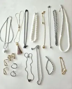 アクセサリーまとめ売り