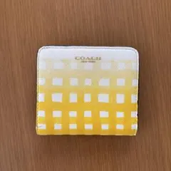COACH コーチ　折りたたみ財布　ミニ財布　黄色　二つ折り