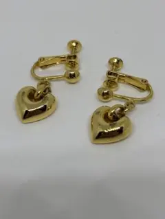 ハート型　ゴールド　イヤリング